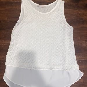 Women’s white LOFT top
